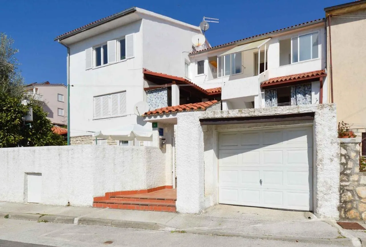 Apartment In Pula/Istrien 10949